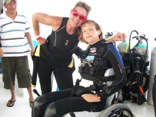 Cozumel Divers With Disabilities 2012 Cozumel Divers With Disabilities 2012