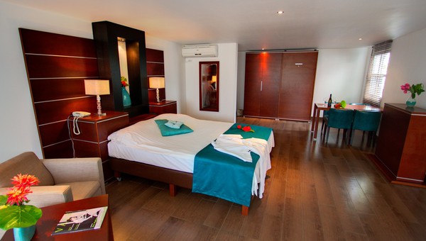 Bonaire Plaza Resort