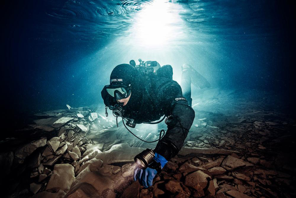 SSI Extended Range Foundations program Diver taking the SSI Extended Range Foundations program