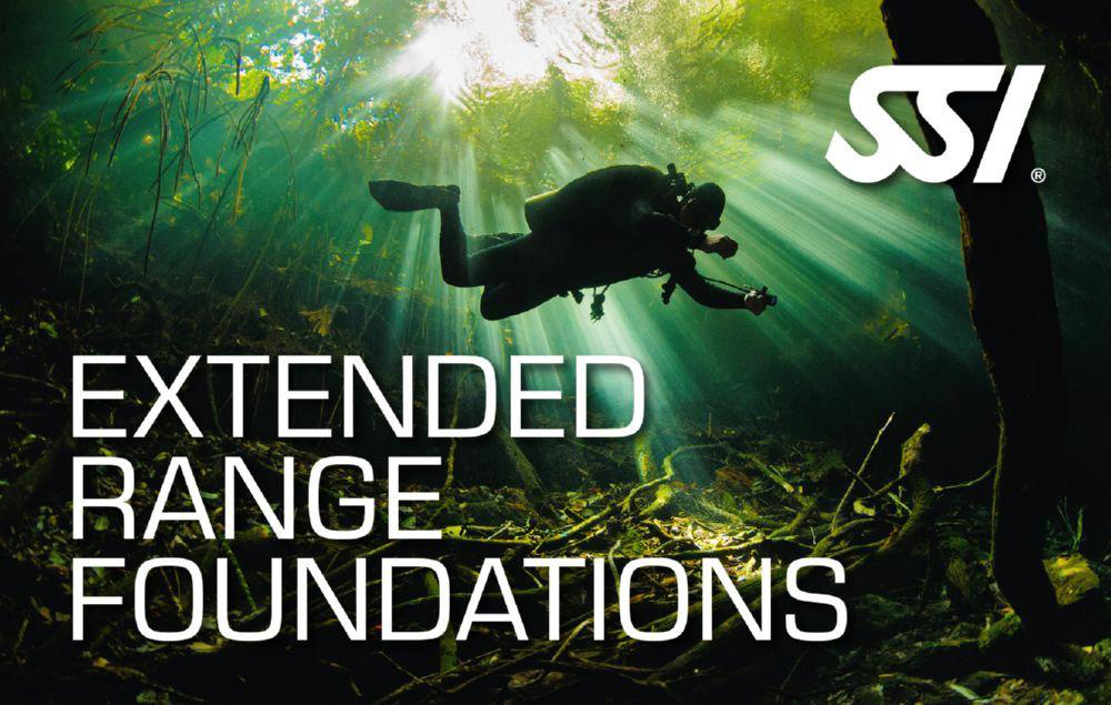 Diver underwater representing the SSI Extended Range Foundations program